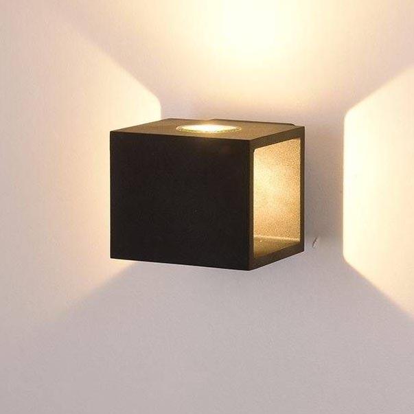 Уличное освещение Уличный настенный светодиодный светильник DesignLed JY Kub LWA0100A-BL-WW 002795 черный металл