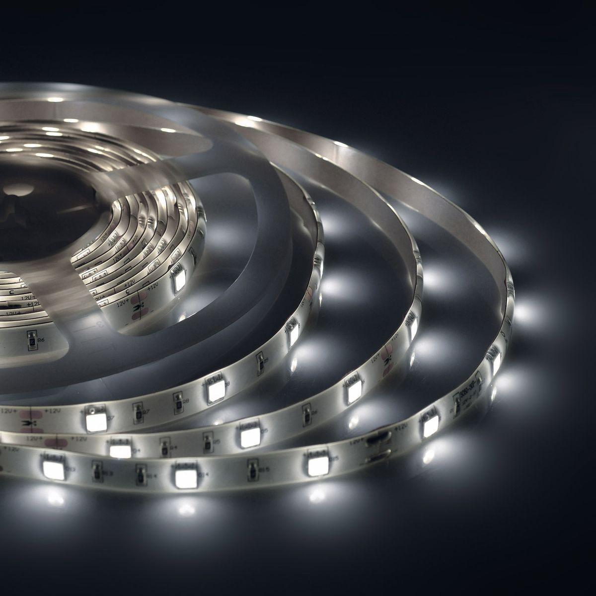 Светодиодные лент Светодиодная влагозащищенная лента Apeyron m 30LED m 5050SMD холодный белый пластик