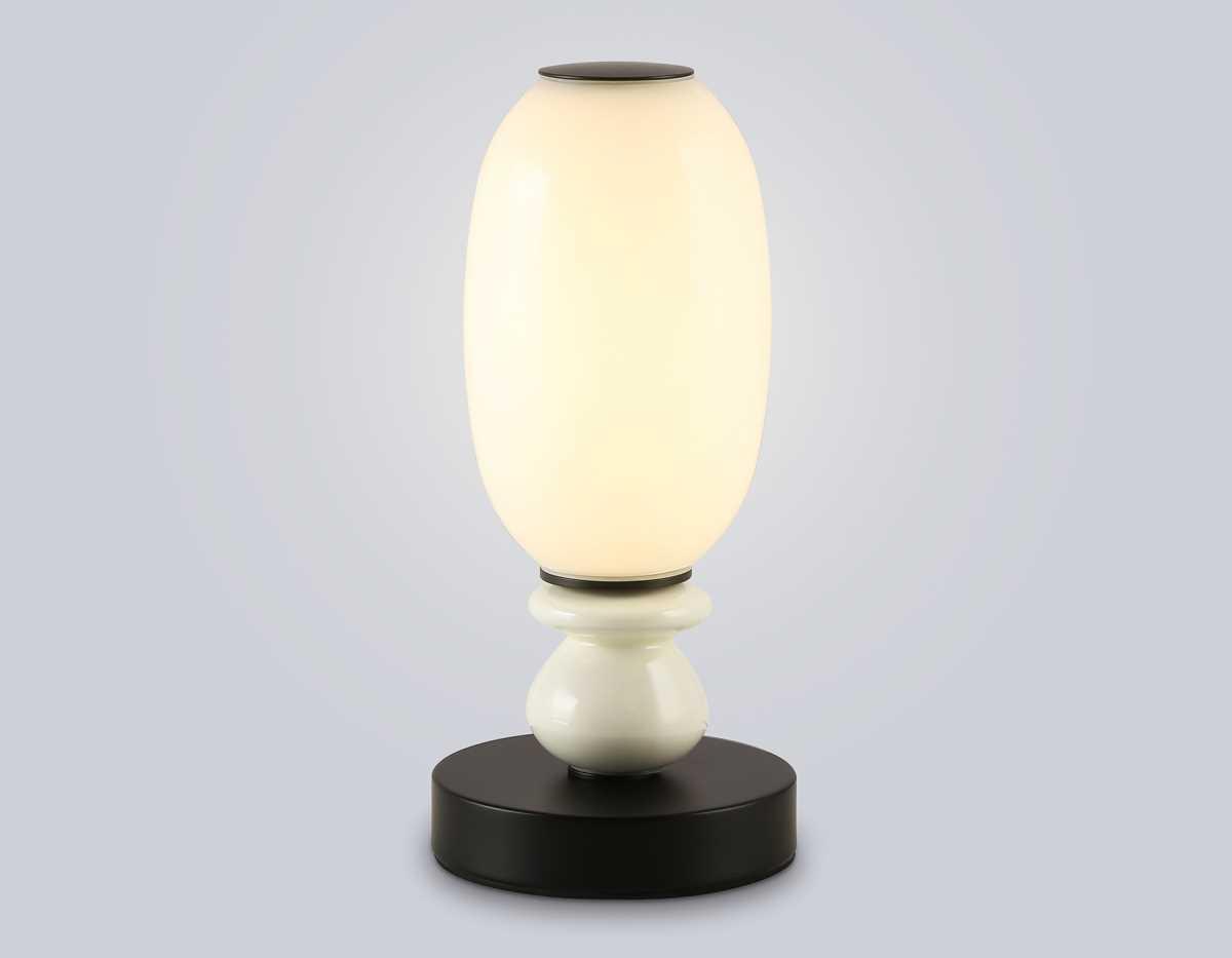 Настольная лампа Настольная лампа Ambrella Light HIGH LIGHT белый стекло