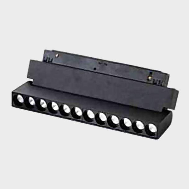 Трековые светильник Трековый светодиодный светильник Italline black черный металл