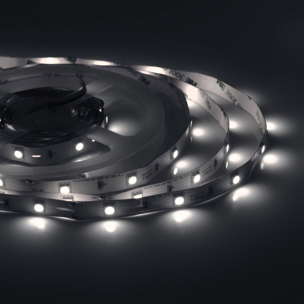 Светодиодные лент Светодиодная лента Apeyron m 30LED m 5050SMD холодный белый пластик