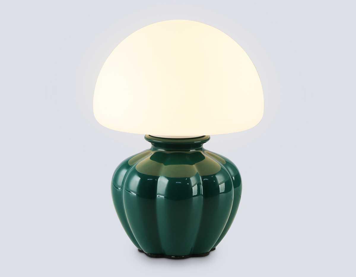 Настольная лампа Настольная лампа Ambrella Light HIGH LIGHT белый стекло