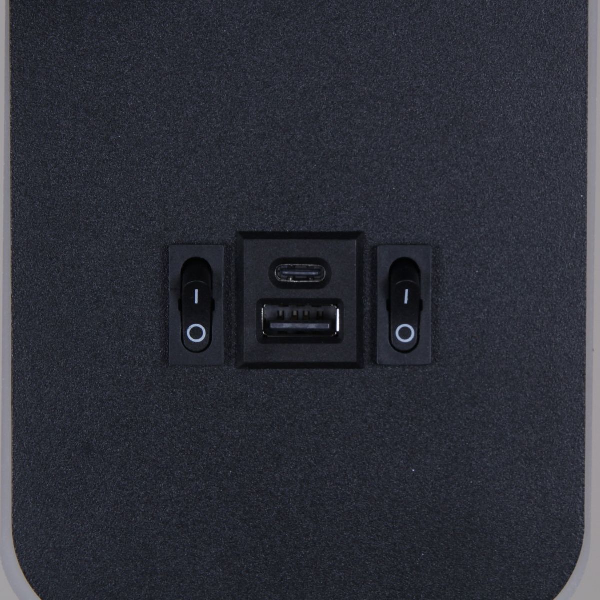 Настенные светильник Настенный светодиодный светильник Reluce 86204-9.2-001KT +USB BK, Черный черный металлические / металл — фото 2