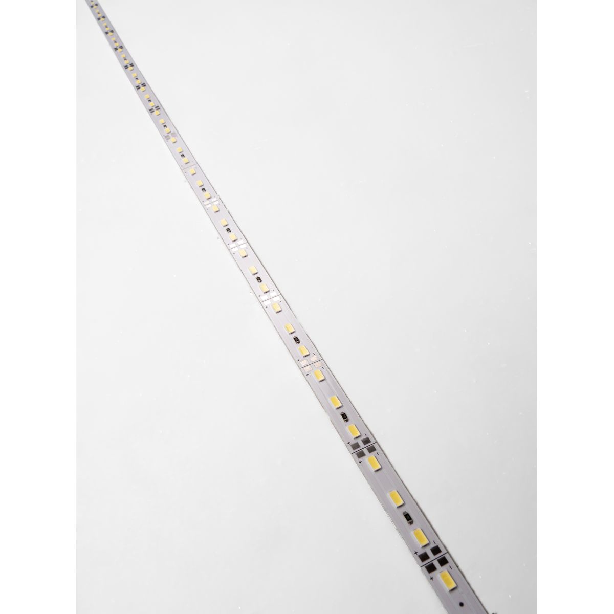 Светодиодные лент Светодиодная линейка LEDS POWER 1м 5630 72, Белый белый металлические — фото 2