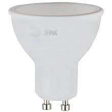 Лампа светодиодная ЭРА GU10 6W 2700K матовая LED MR16-6W-827-GU10 Б0020543